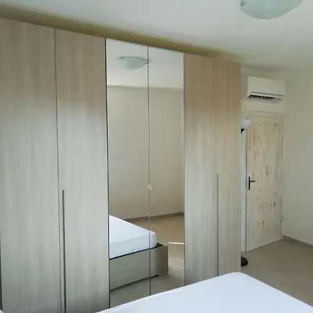 La Casa Di Dino ,pari Apartamento *